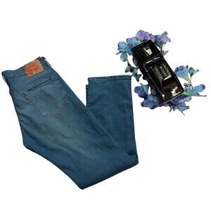 Levi's NWOT 505 Medium Wash Straight Jeans Men 32 x 32